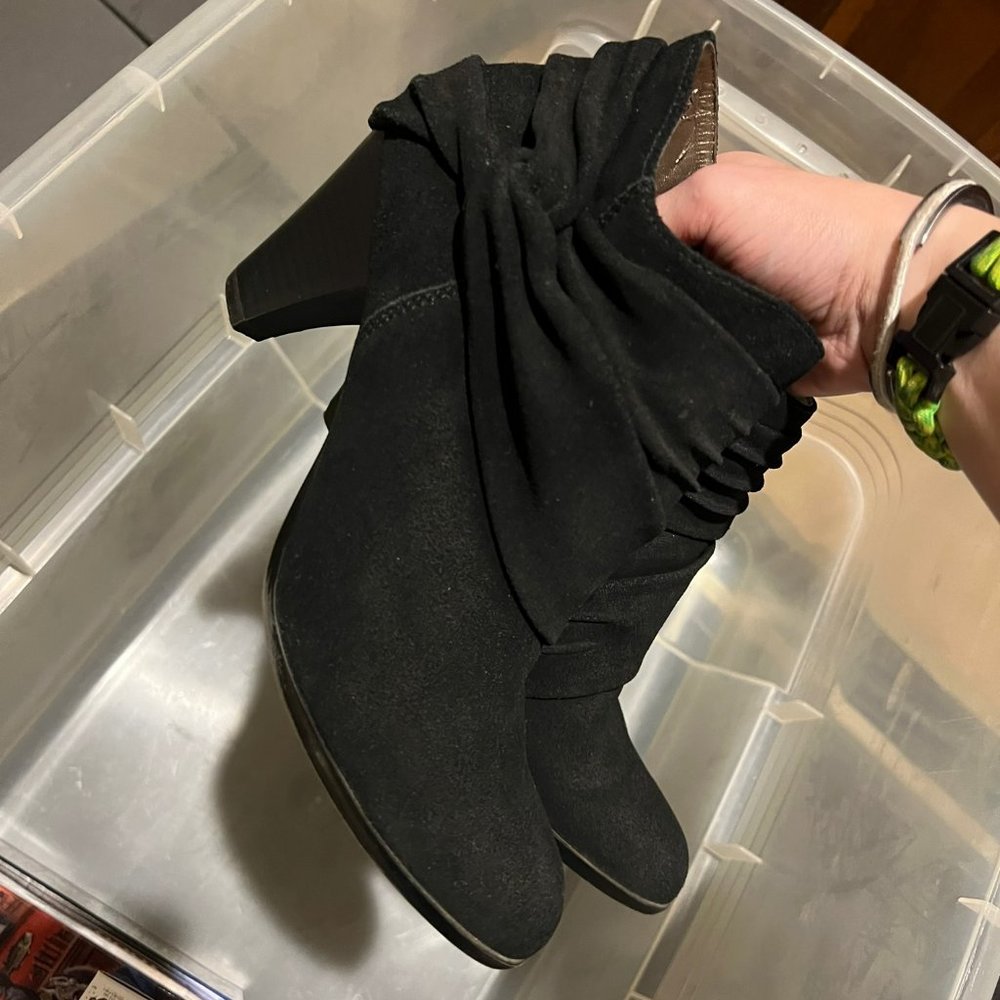 Womens Faux Suede Black Booties Size 9.5